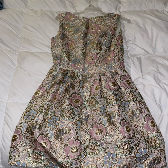 Womens dress size medium - Picture 3 of 3